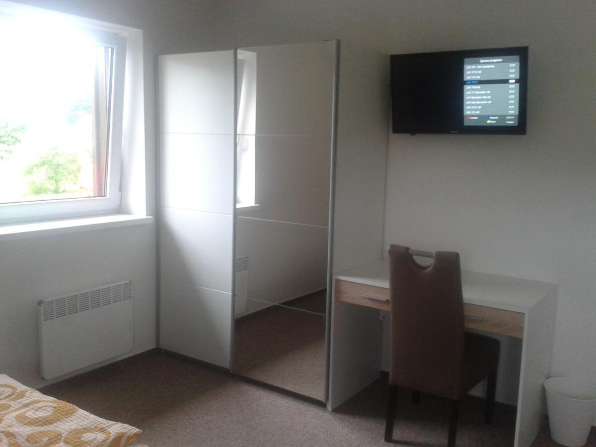 Rychlebská bašta Apartamento Černá Voda Exterior foto